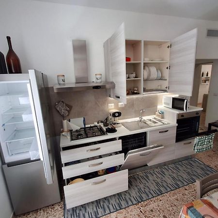 La Strelizia Apartment Алгеро Екстериор снимка