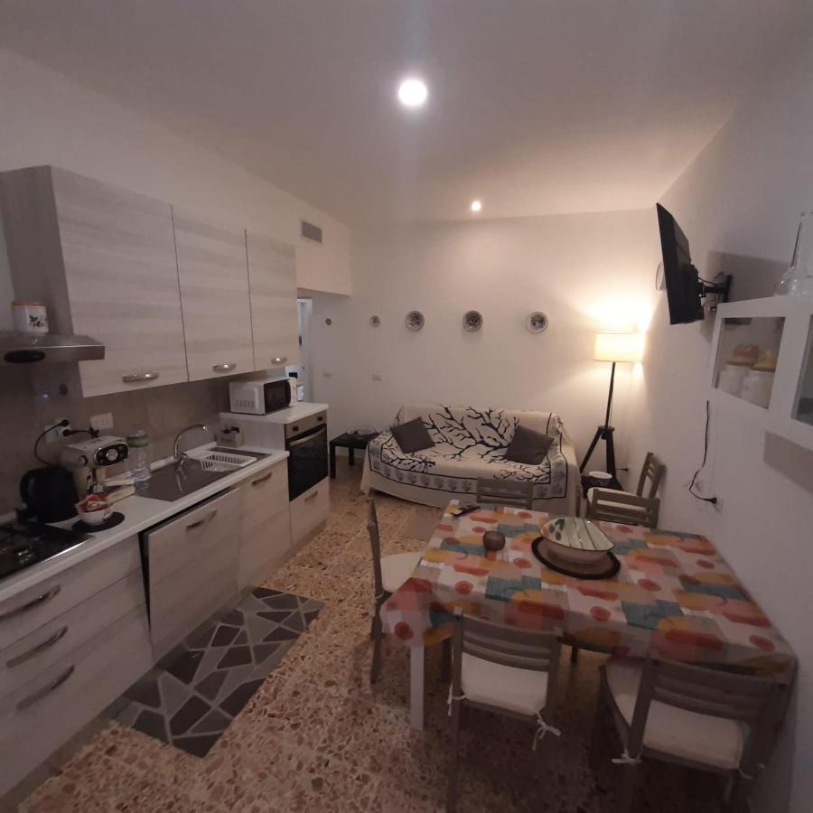 La Strelizia Apartment Алгеро Екстериор снимка
